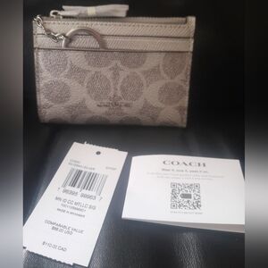 New Coach ID Card Case With Keyring In Shimmer Grey/Silver Color NWT